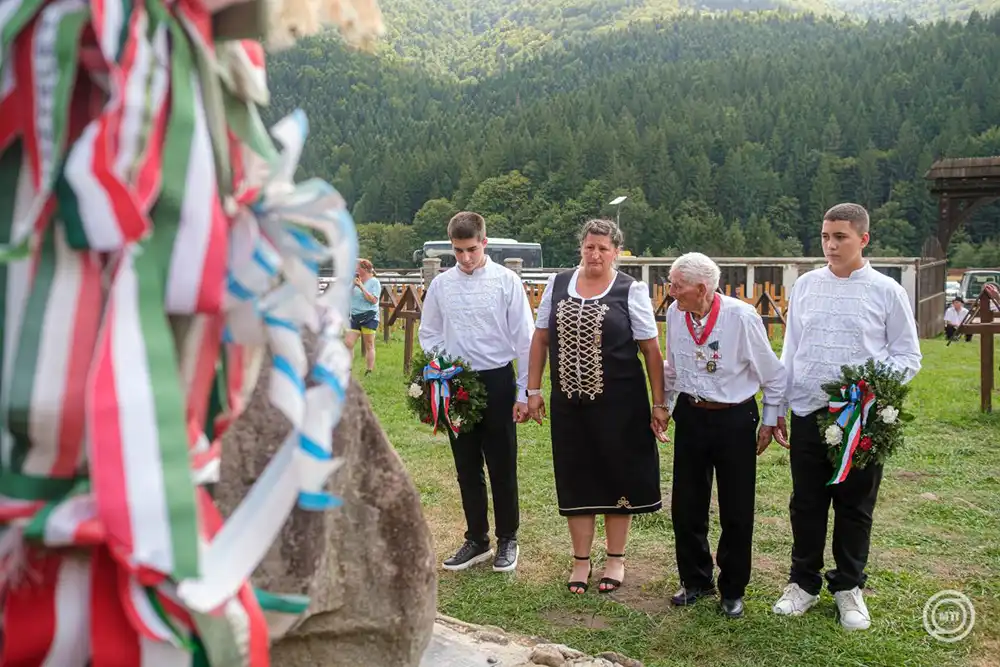 Az Úz völgyében elesett székely határvédőkre emlékeztek a katonatemetőben - 2024.08.26 – MTI, Veres Nándor